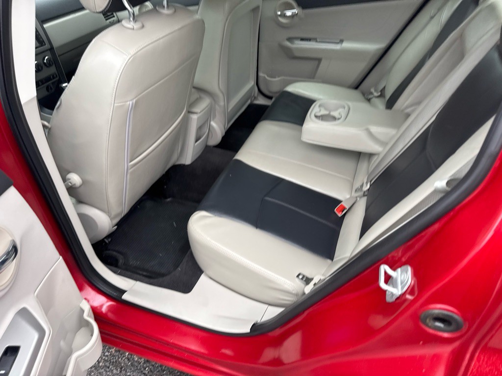 2010 Dodge Avenger Image 16