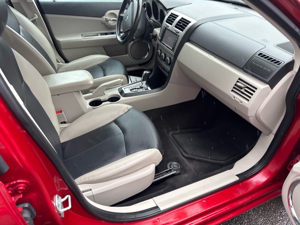 2010 Dodge Avenger Image 18