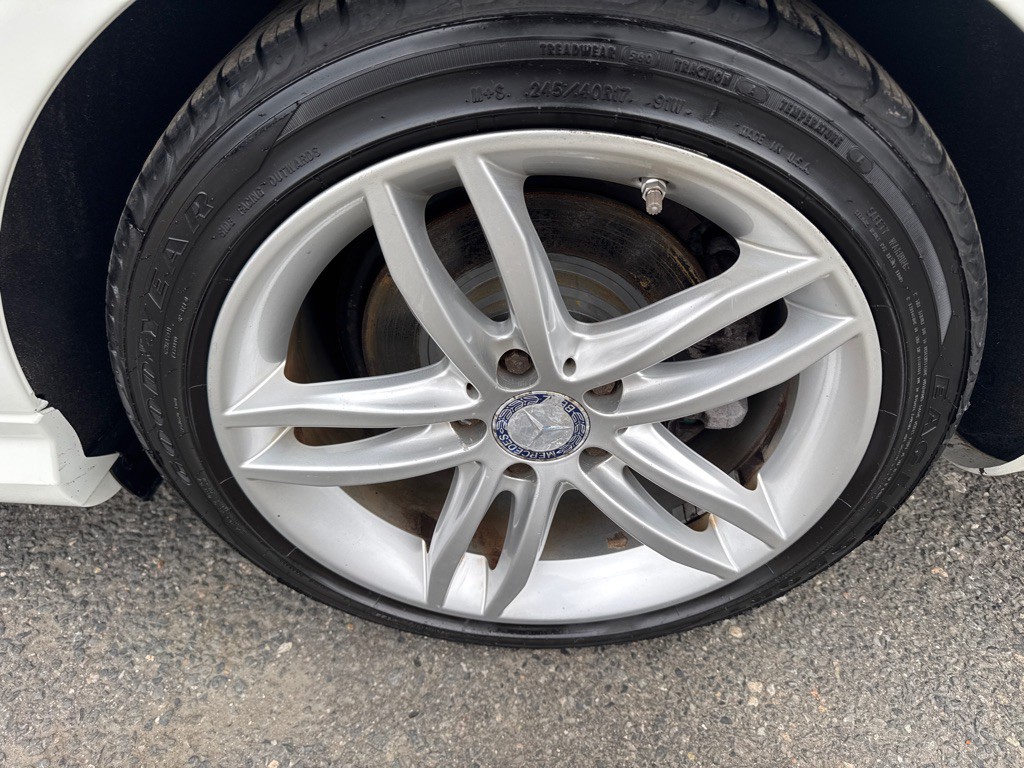 2012 Mercedes-Benz C-Class Image 12