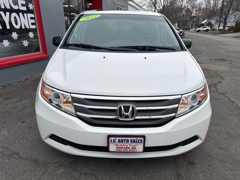 2012 Honda Odyssey Image 2