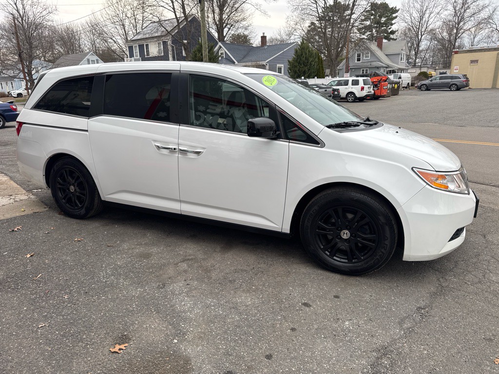 2012 Honda Odyssey Image 4