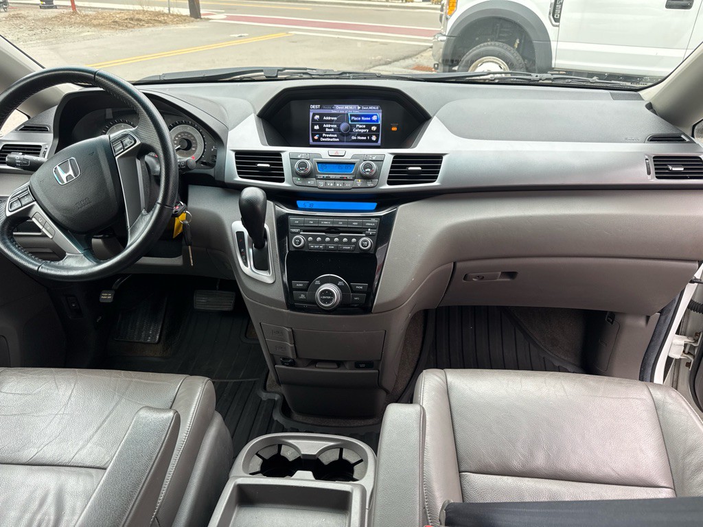 2012 Honda Odyssey Image 22