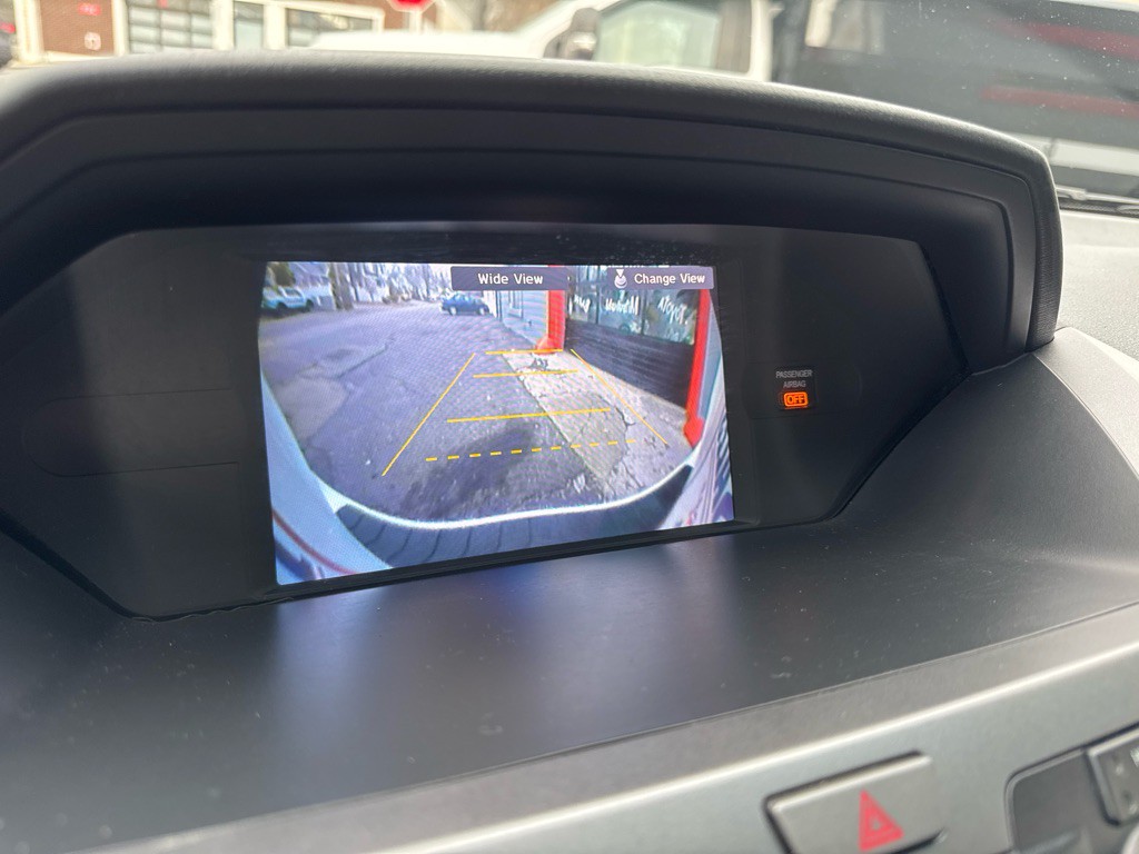 2012 Honda Odyssey Image 31