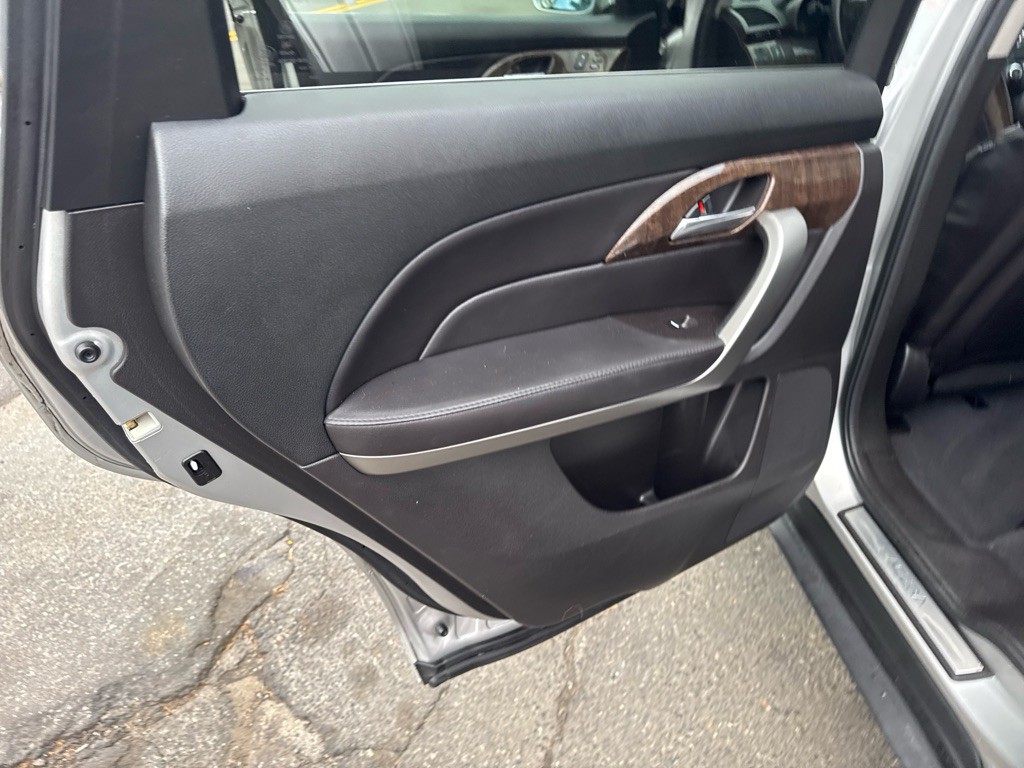 2013 Acura MDX Image 17