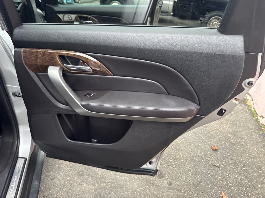 2013 Acura MDX Image 22