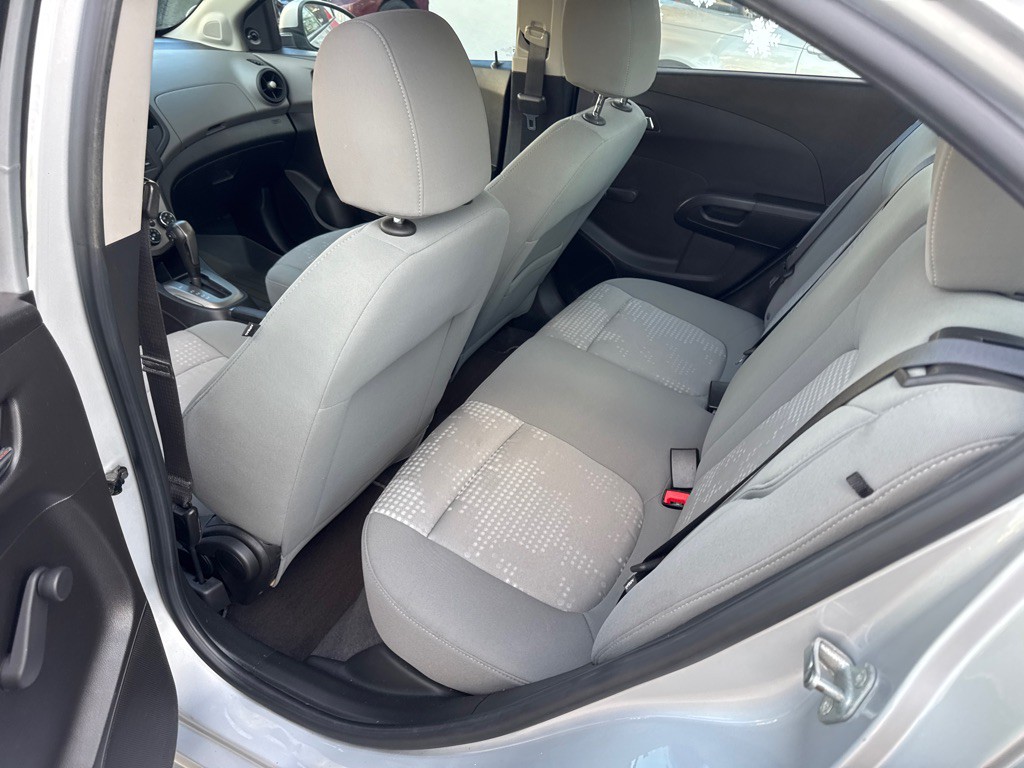 2012 Chevrolet Sonic Image 16