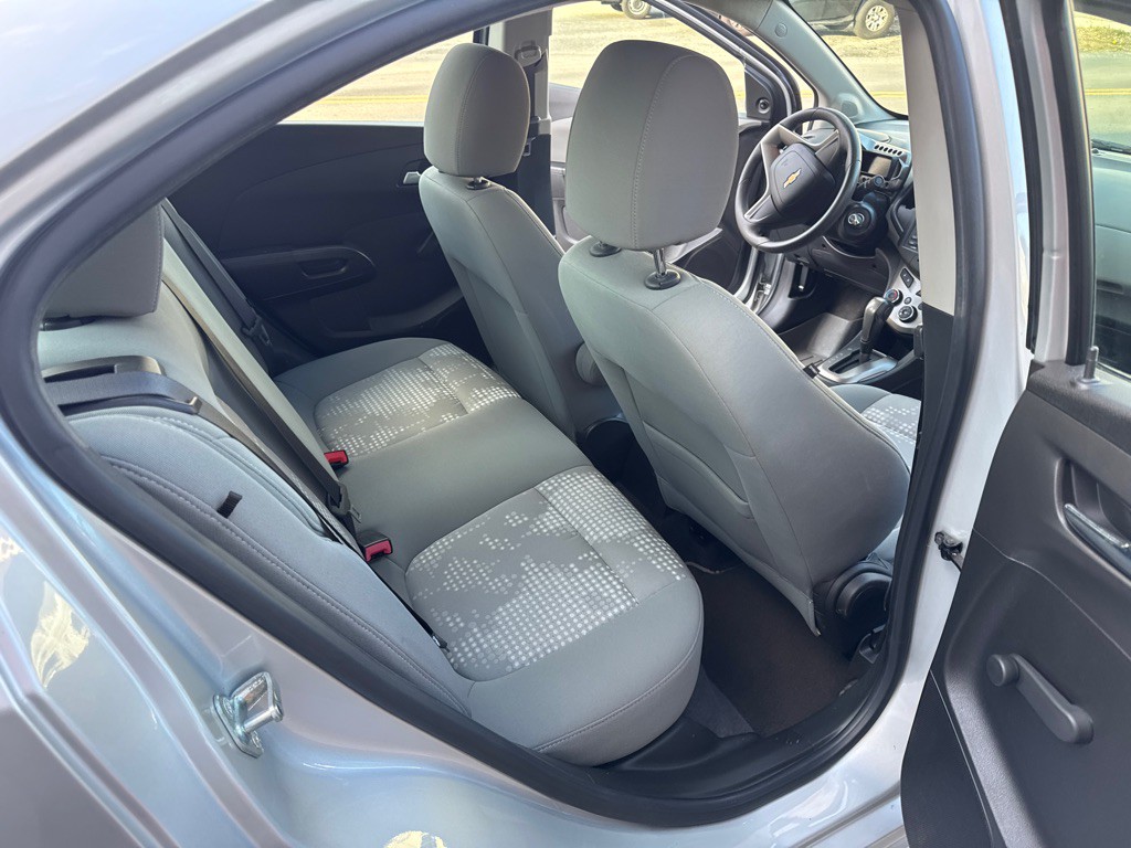 2012 Chevrolet Sonic Image 20