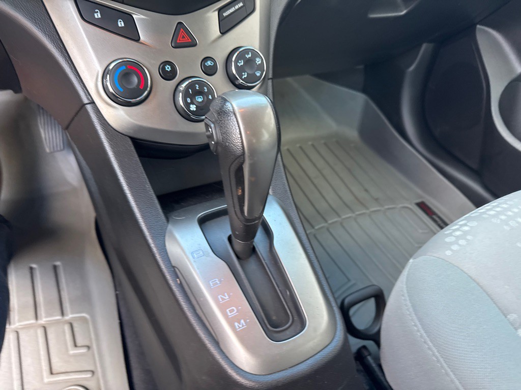 2012 Chevrolet Sonic Image 25