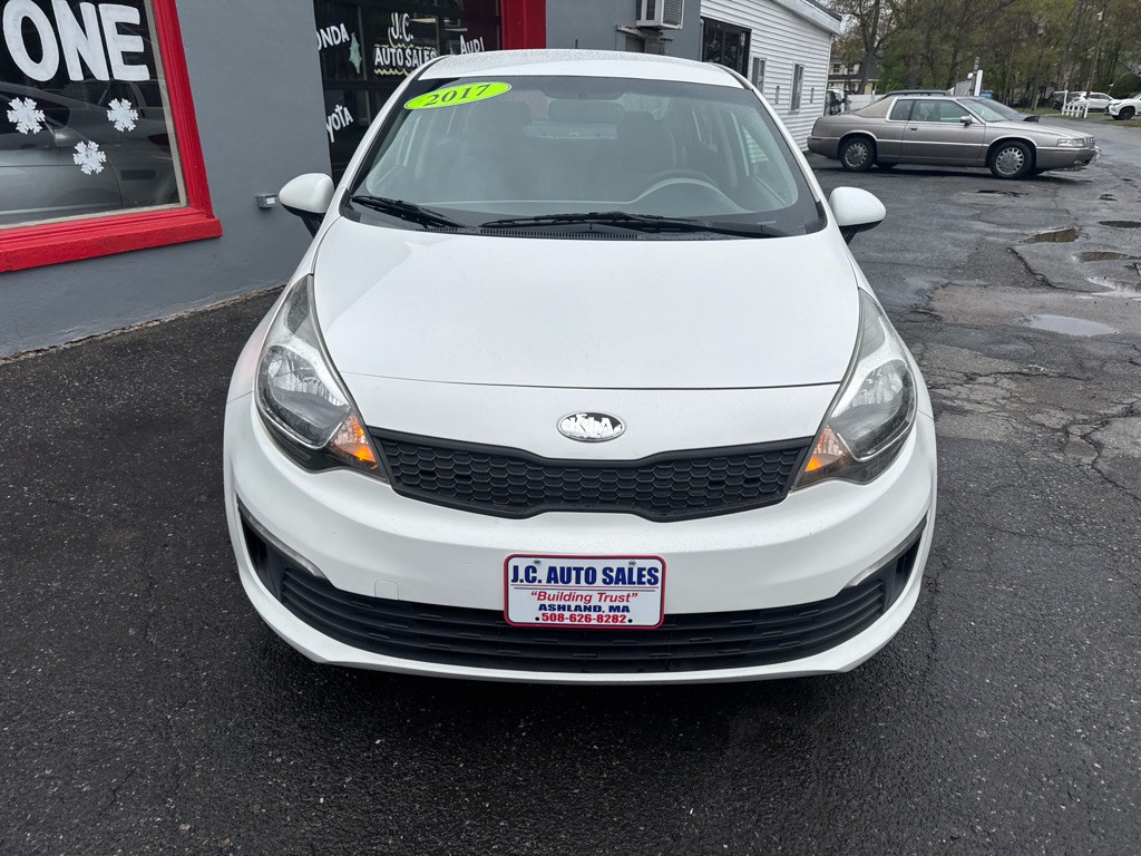 2017 Kia Rio Image 2