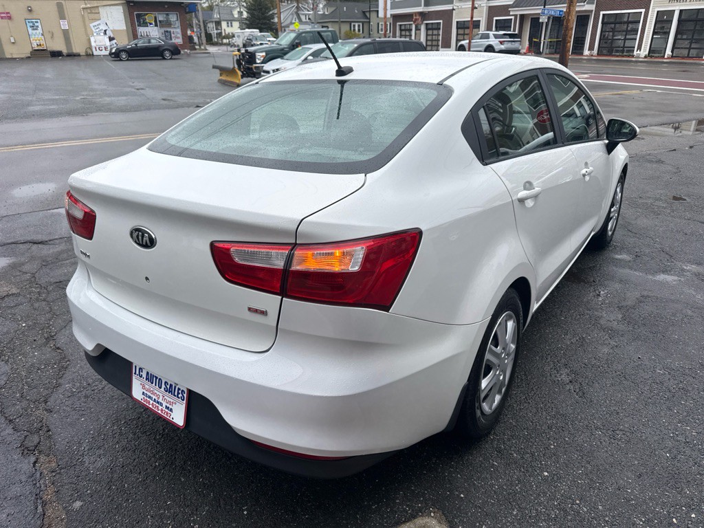 2017 Kia Rio Image 5
