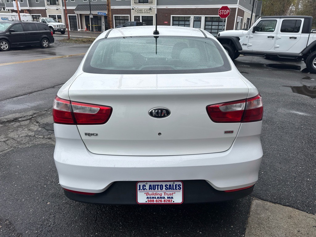 2017 Kia Rio Image 6