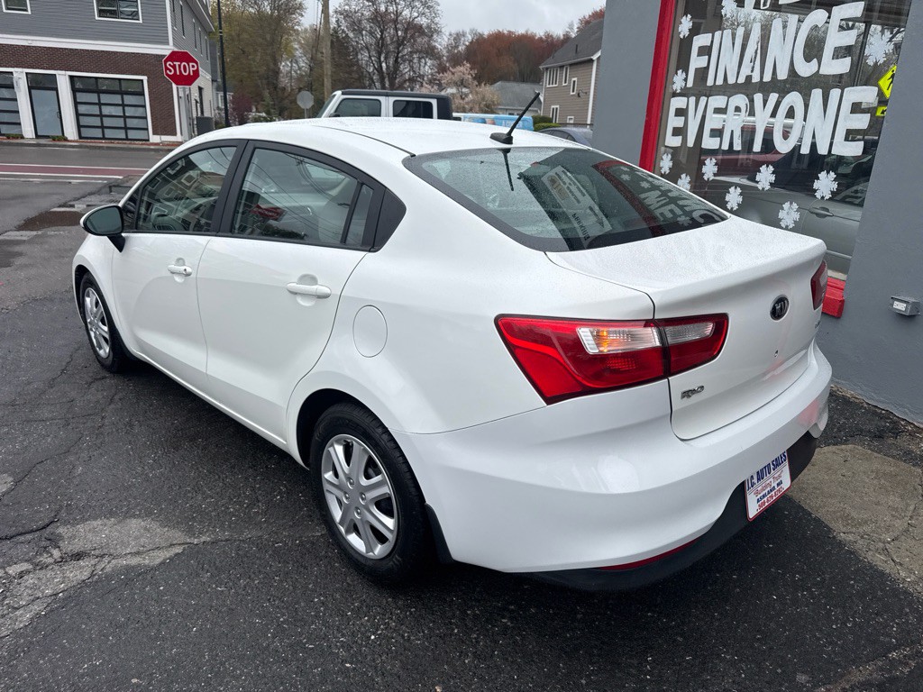 2017 Kia Rio Image 7