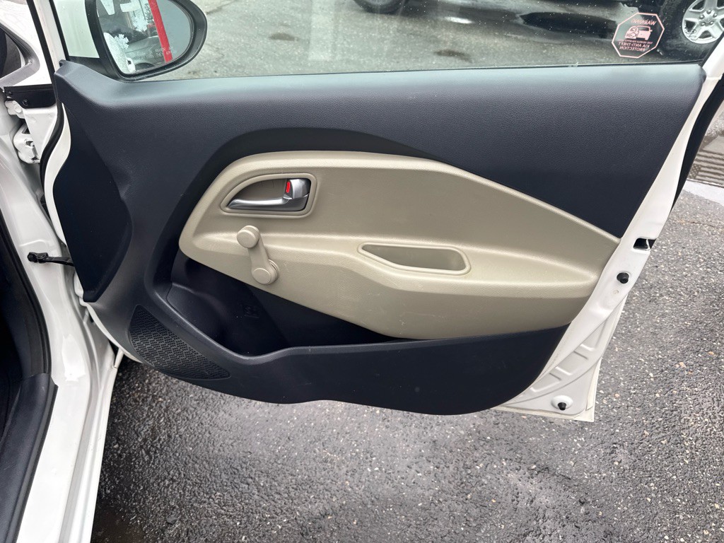 2017 Kia Rio Image 19