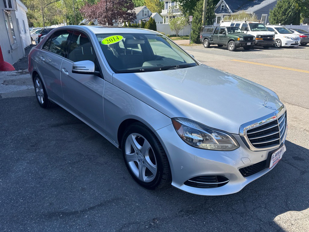 2014 Mercedes-Benz E-Class Image 3