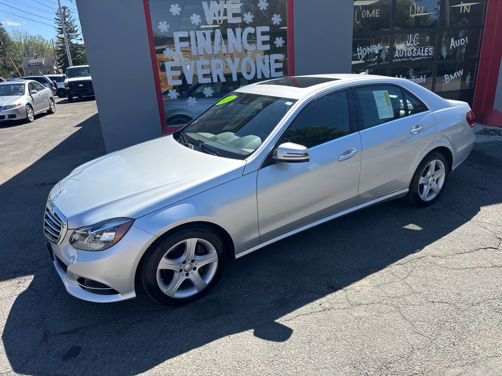 2014 Mercedes-Benz E-Class Image 9