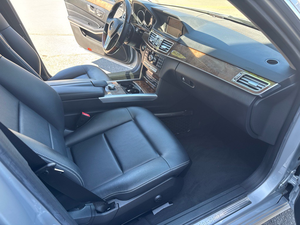 2014 Mercedes-Benz E-Class Image 19