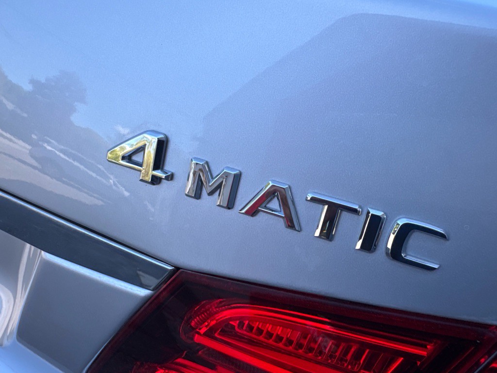 2014 Mercedes-Benz E-Class Image 24