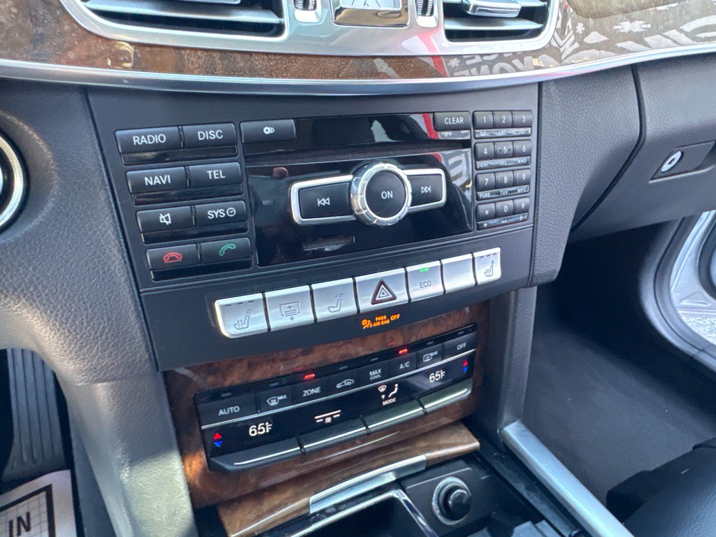 2014 Mercedes-Benz E-Class Image 33