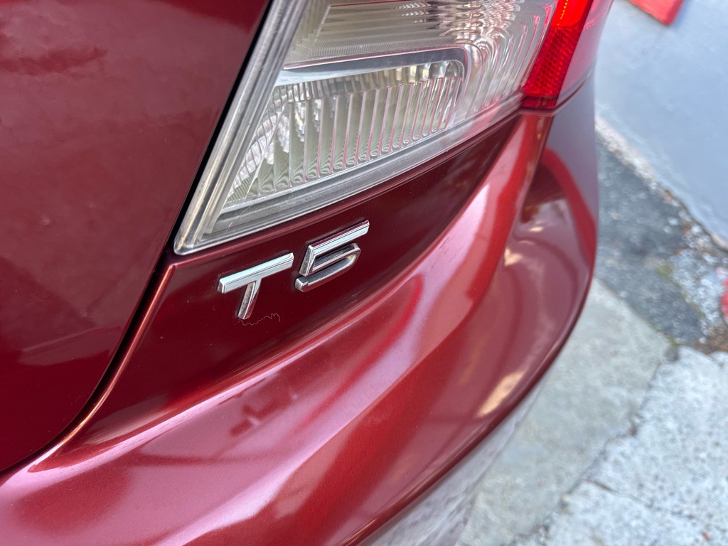 2011 Volvo C70 Image 27