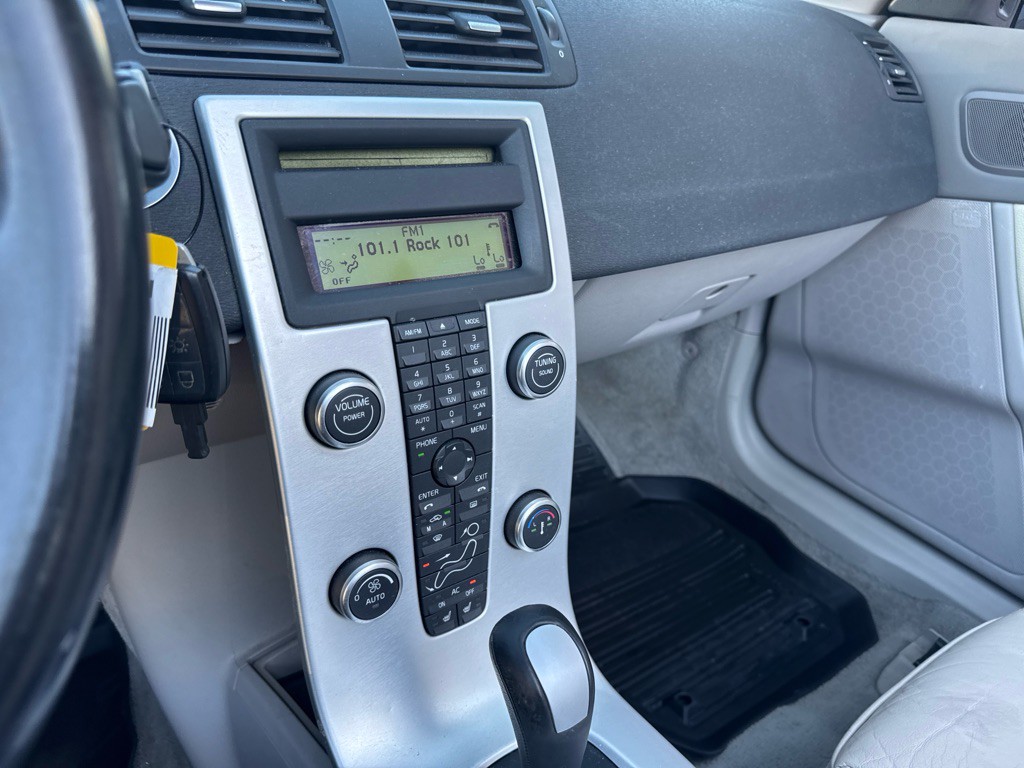 2011 Volvo C70 Image 31