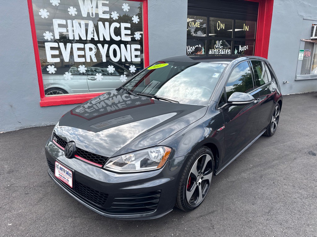 2017 Volkswagen GTI Image 1