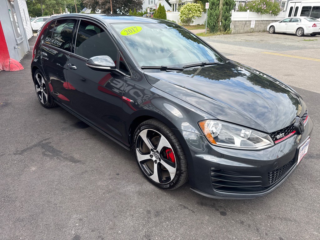 2017 Volkswagen GTI Image 3