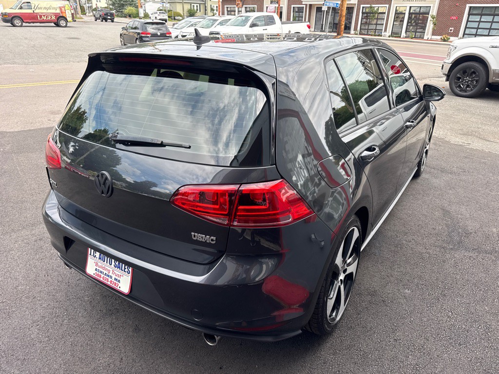 2017 Volkswagen GTI Image 4