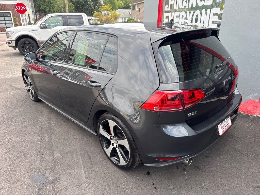 2017 Volkswagen GTI Image 6