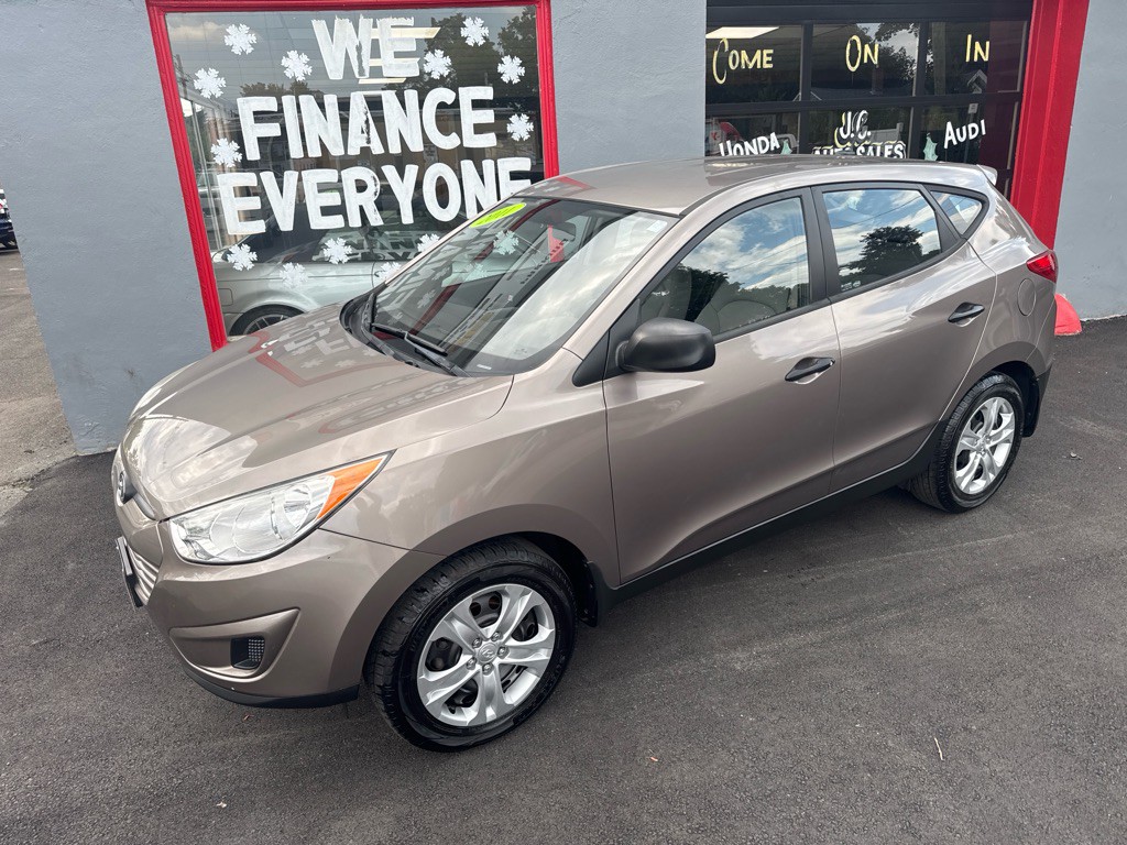 2011 Hyundai Tucson Image 8