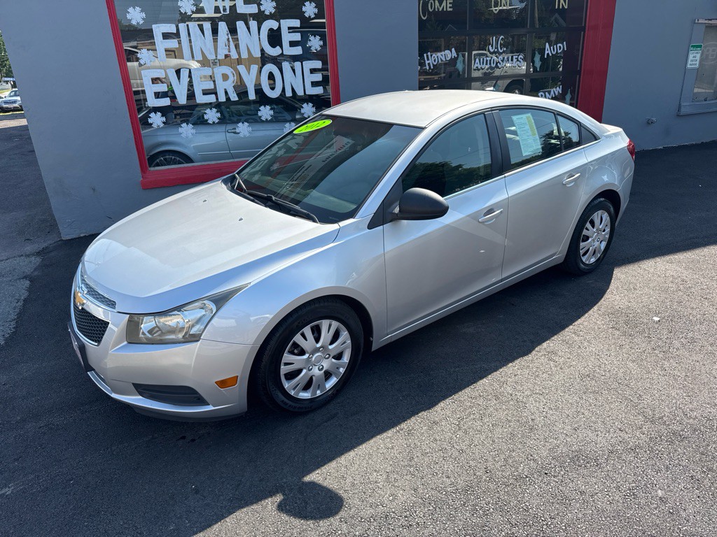 2012 Chevrolet Cruze Image 8