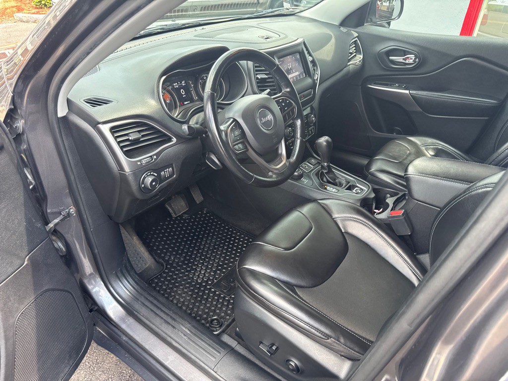 2020 Jeep Cherokee Image 15