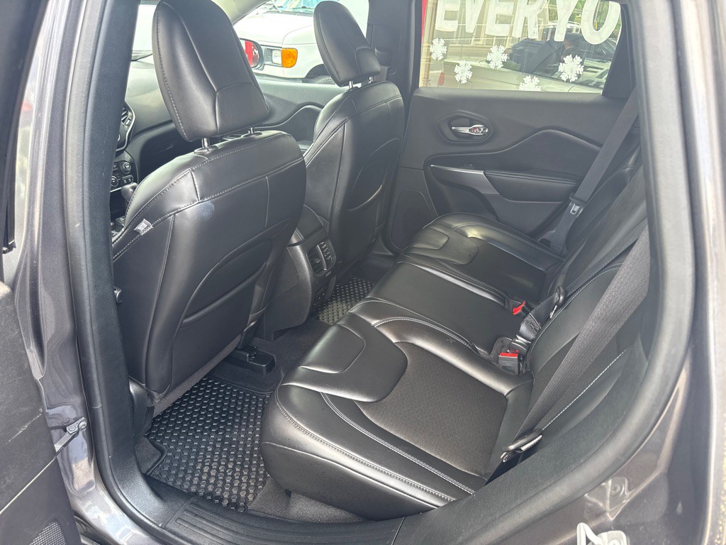 2020 Jeep Cherokee Image 17