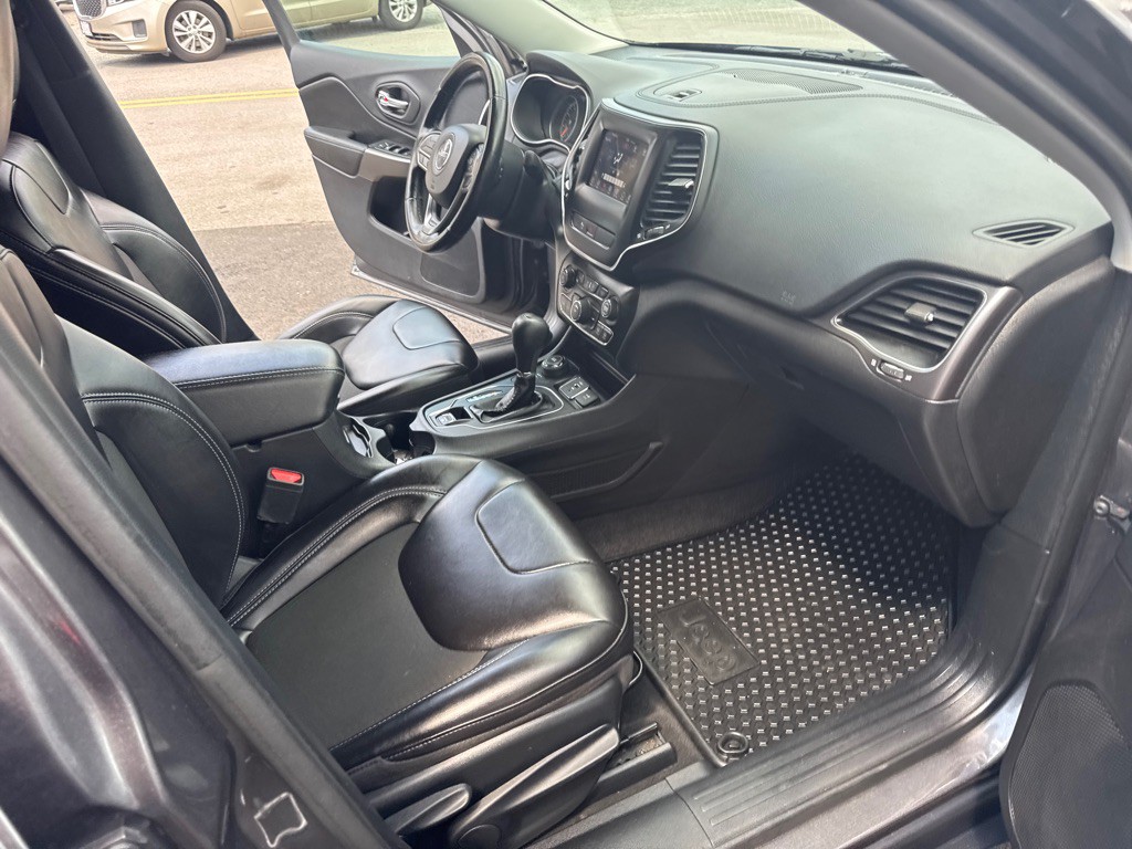 2020 Jeep Cherokee Image 20
