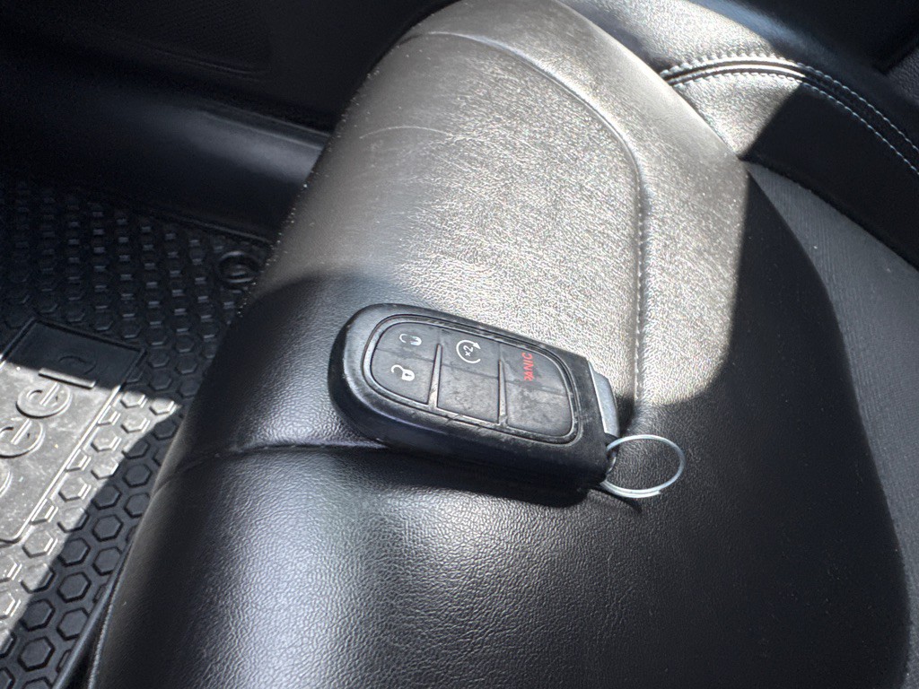 2020 Jeep Cherokee Image 34
