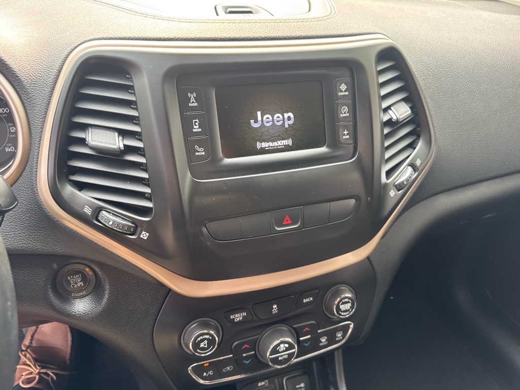 2014 Jeep Cherokee Image 28