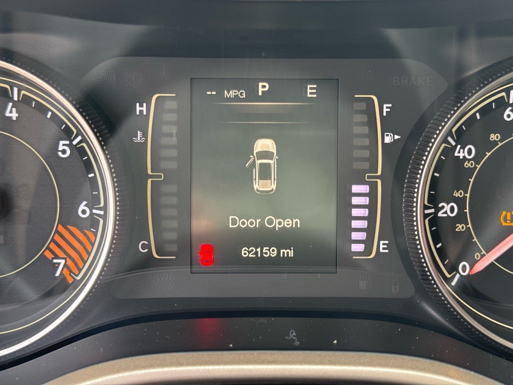 2014 Jeep Cherokee Image 30