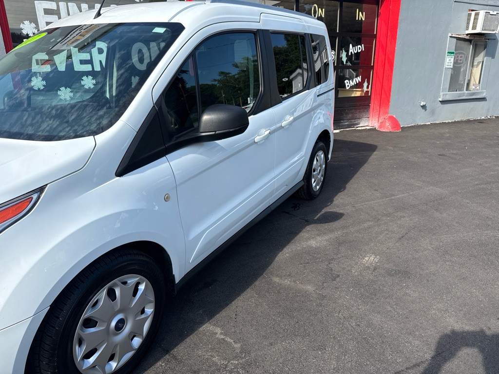 2017 Ford Transit Connect Image 2