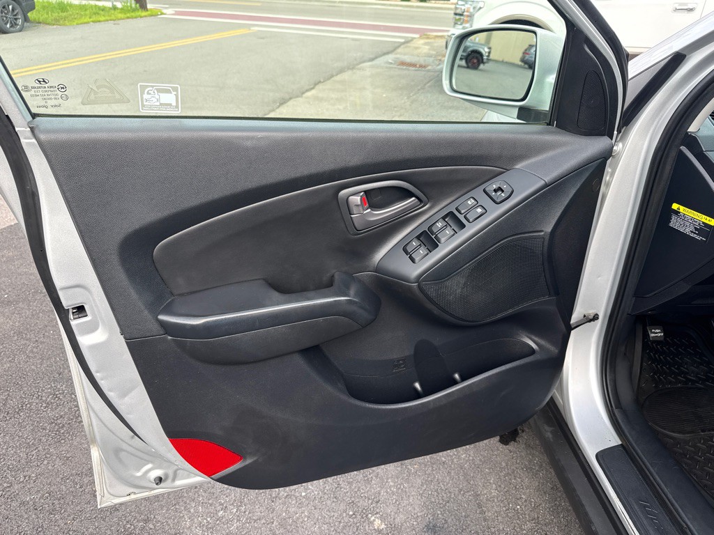 2014 Hyundai Tucson Image 9