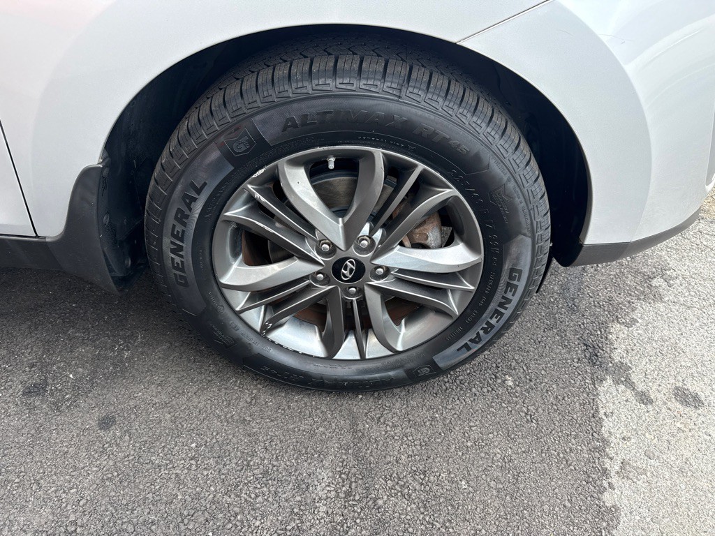 2014 Hyundai Tucson Image 24