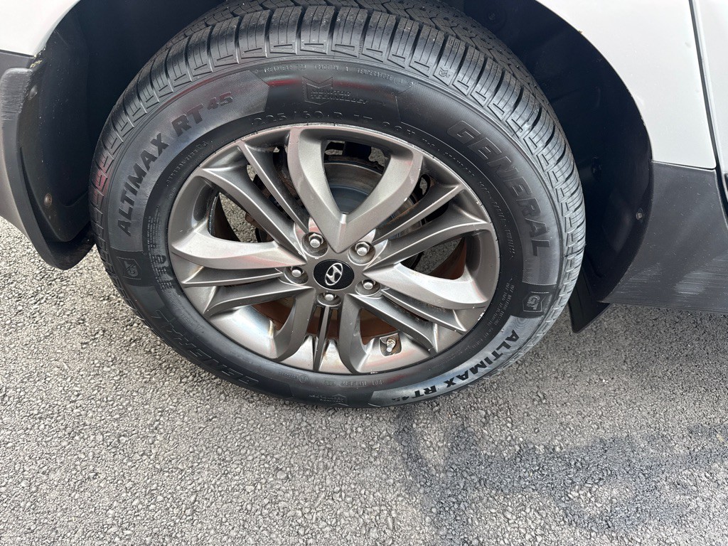 2014 Hyundai Tucson Image 25