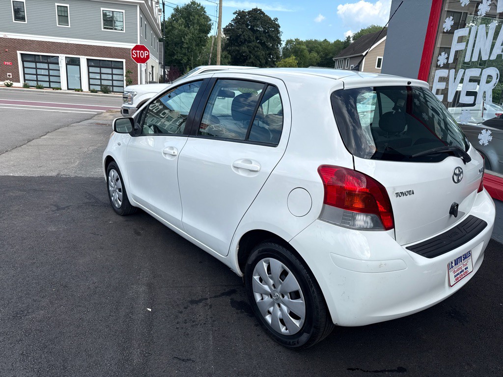 2009 Toyota Yaris Image 3
