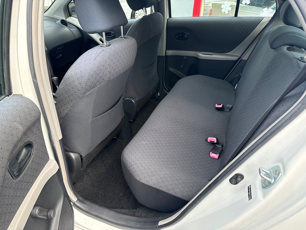 2009 Toyota Yaris Image 10