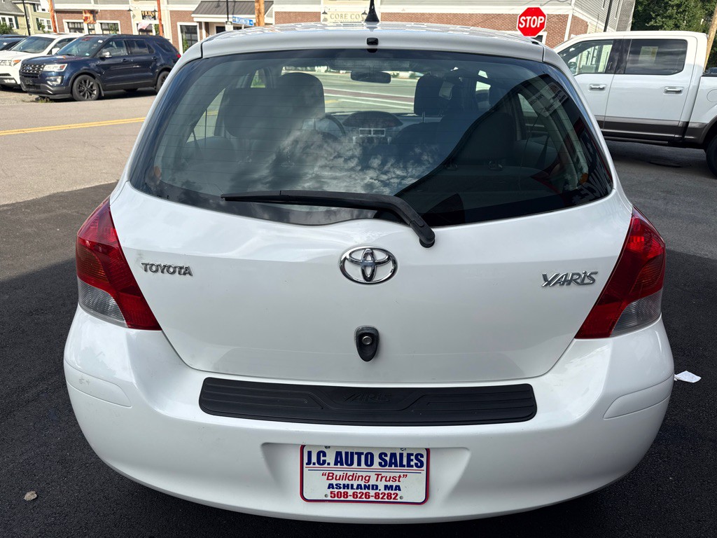 2009 Toyota Yaris Image 24