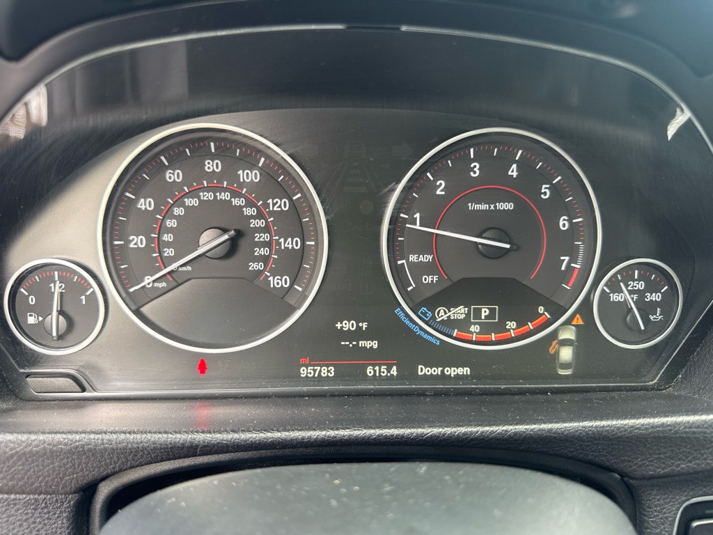 2017 BMW 3 Series Image 29