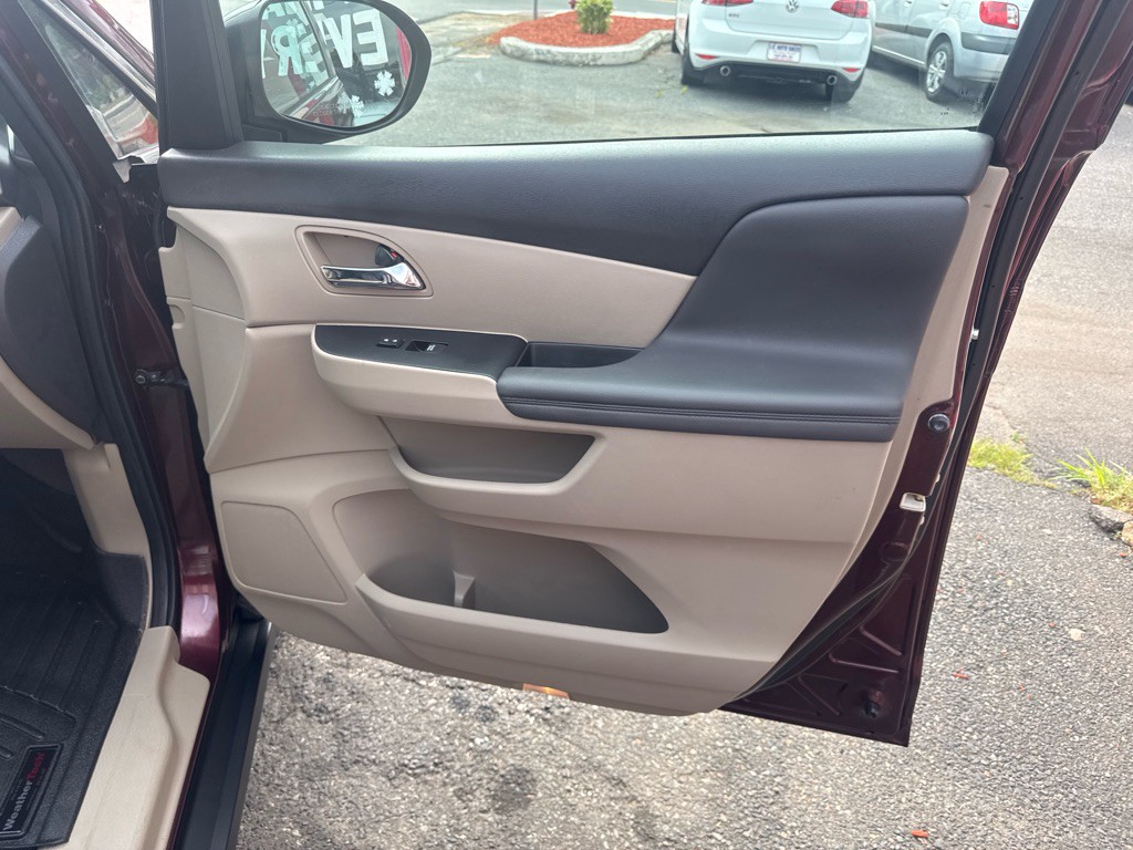 2014 Honda Odyssey Image 20