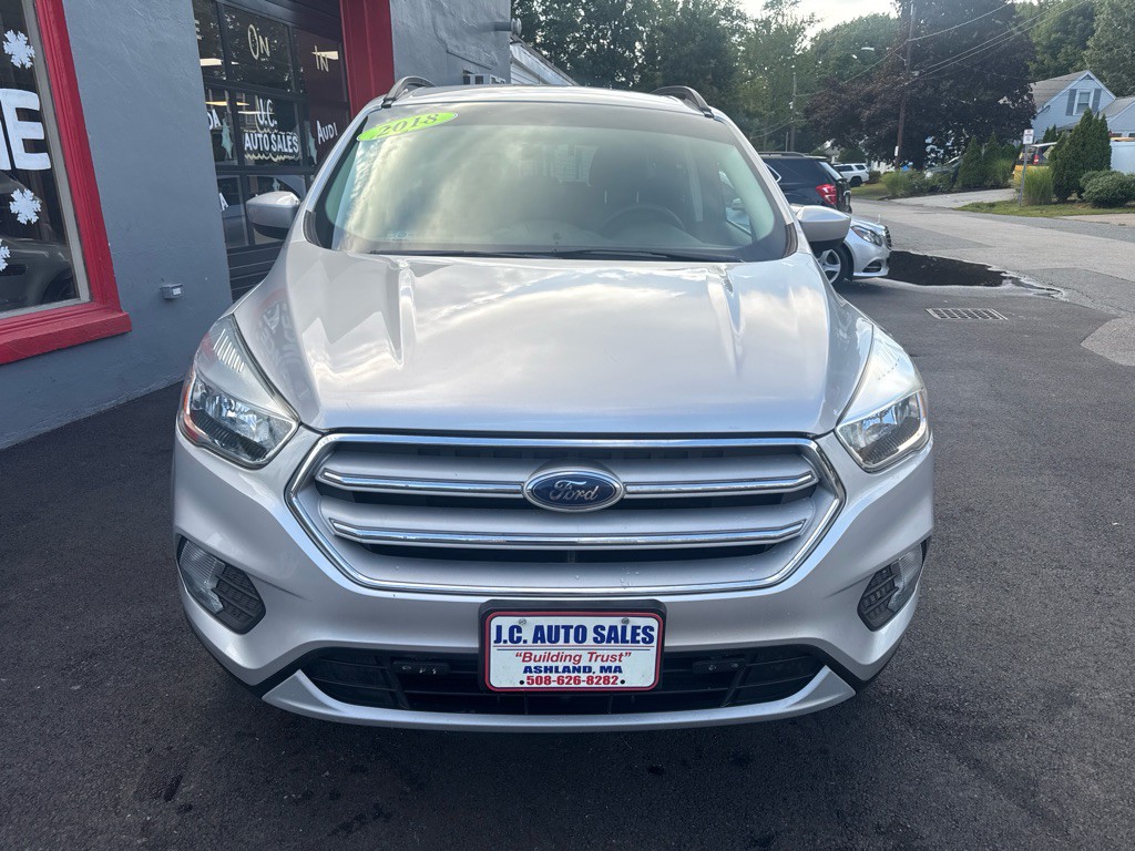 2018 Ford Escape Image 2