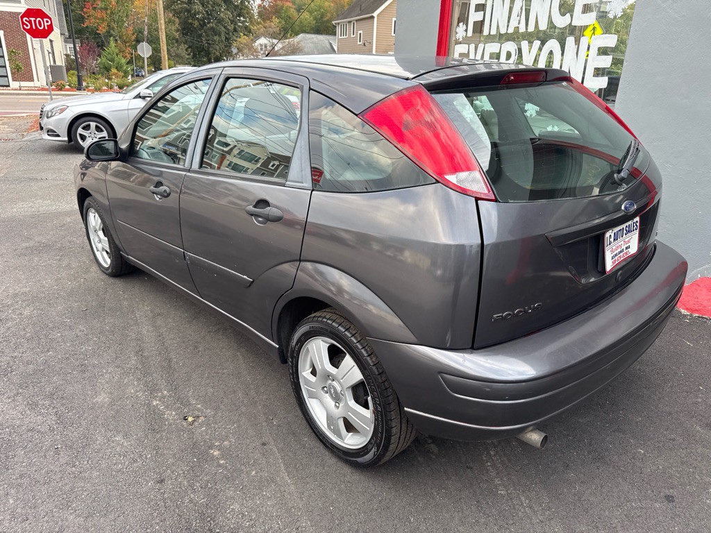 2007 Ford Focus Image 6