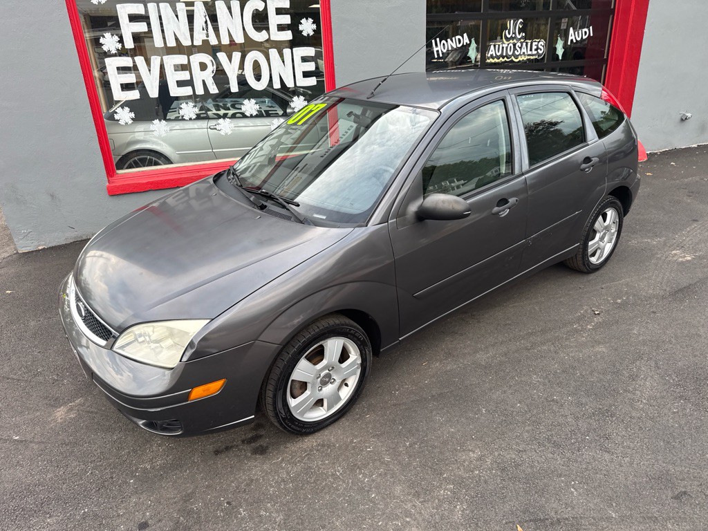 2007 Ford Focus Image 8