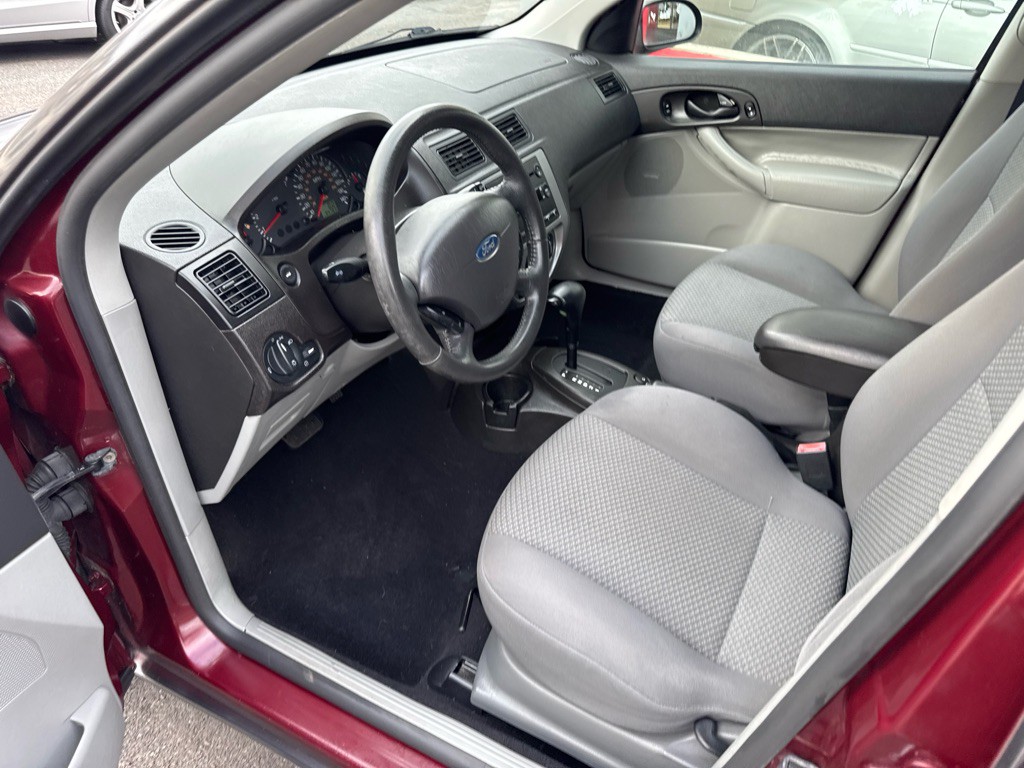 2007 Ford Focus Image 13