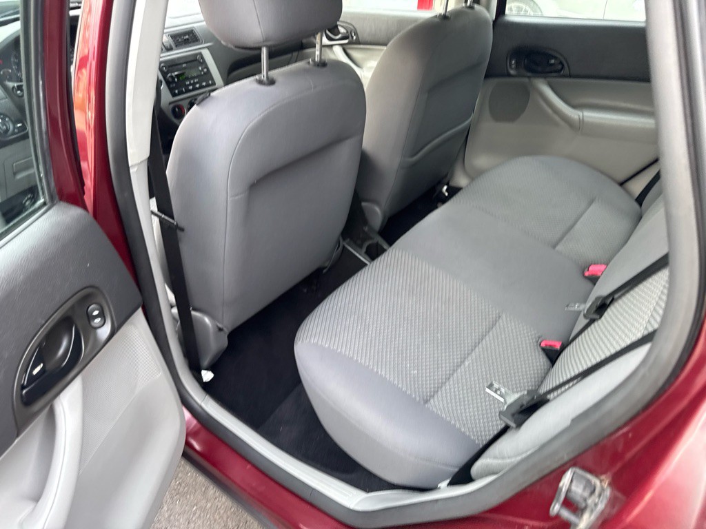 2007 Ford Focus Image 15